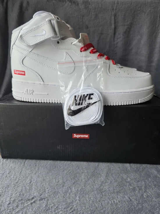 Nike White Air Force 1 High with Red Supreme Laces - Picture 3 of 16